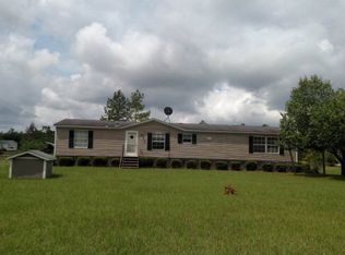 444 Williams Dr, Baxley, GA 31513