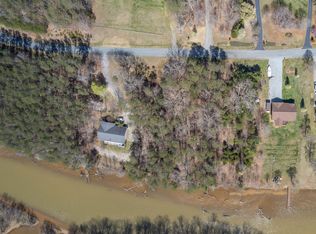 4 Inlet Dr, Wirtz, VA 24184