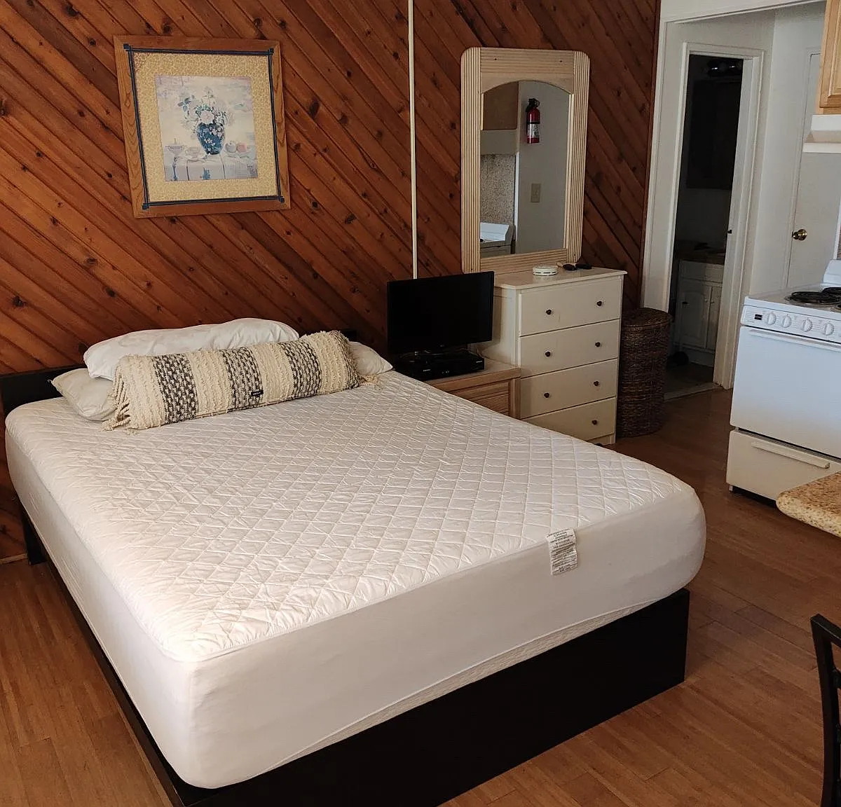 40 Penny Ln — Photo 2