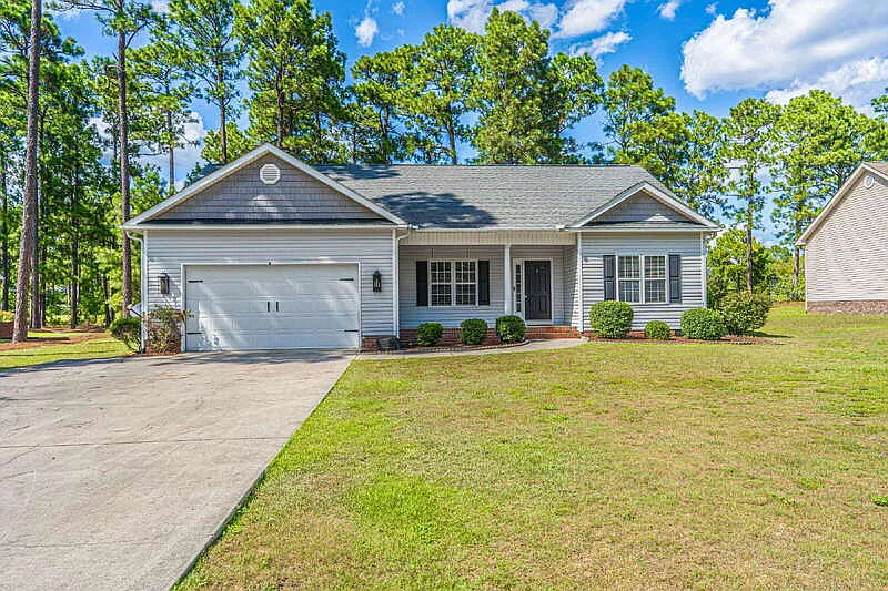 3 bed, 2.0 bath, 1498 sqft, $2,200 — Photo 1
