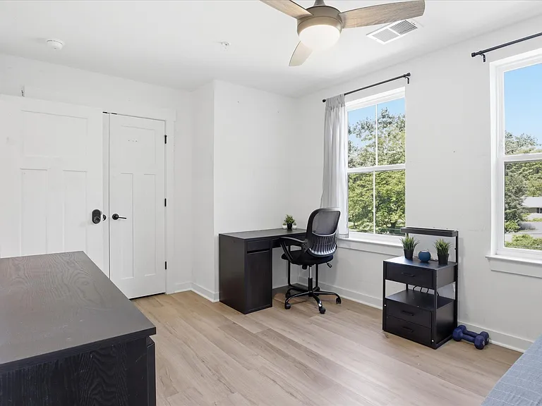 15717 Tierra Dr — Photo 31
