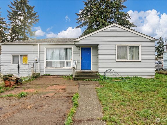 2nd image of 1016 Violet Meadow Street S
