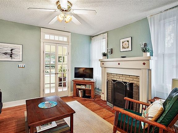 4th image of 834 Liberty Ave