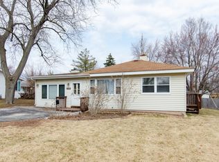 2308 Valley Dr, Lindenhurst, IL