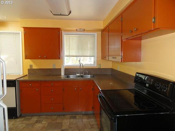 4th image of 11241 S Parkland Ct