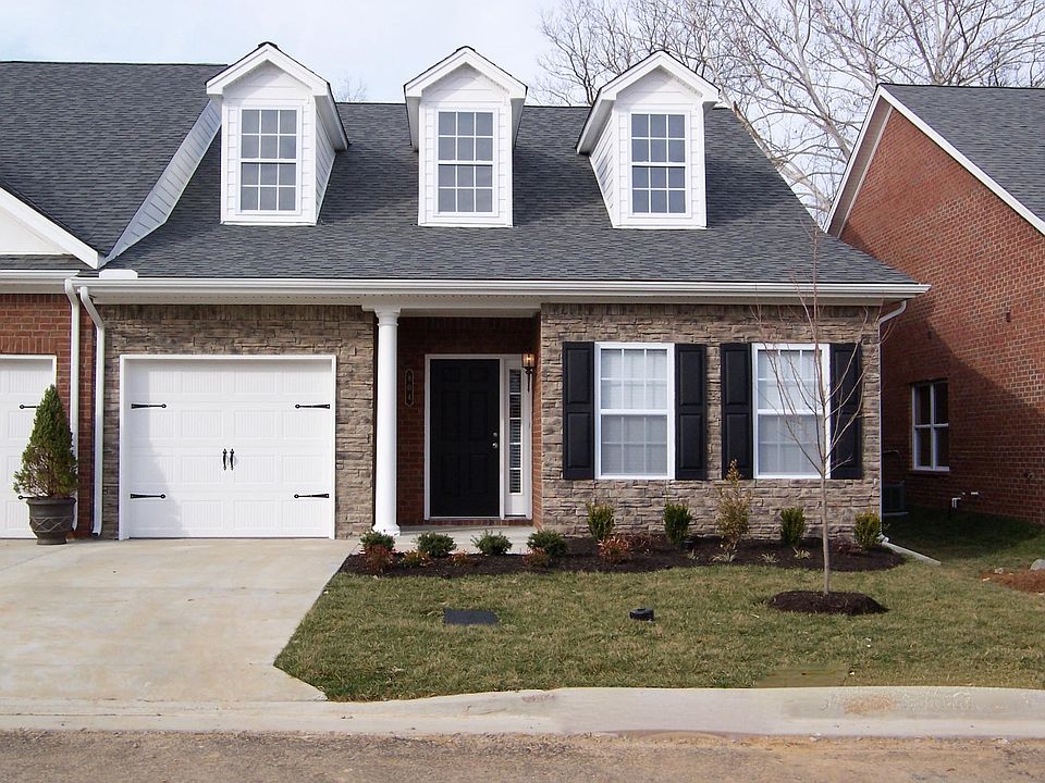 804 Barrington Place Drive