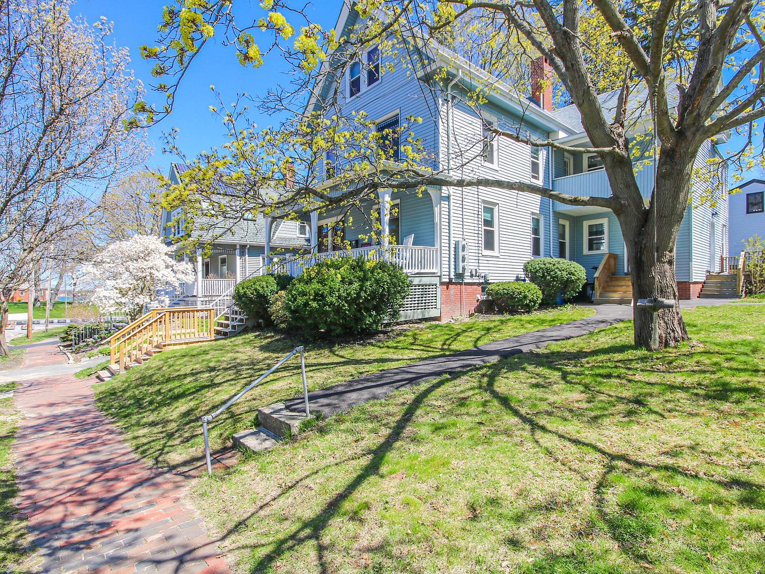 63 Clifton St, Portland, ME 04101 Zillow
