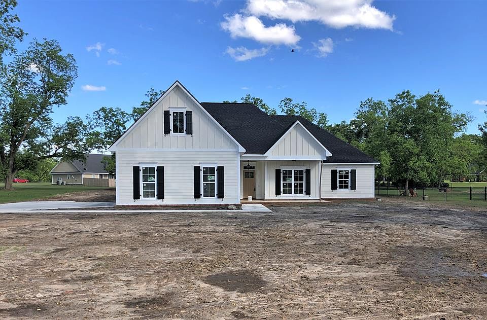 1st image of 148 Stags Leap Dr