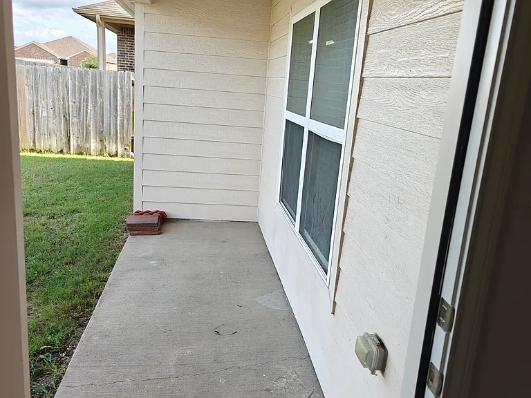 2105 Old Harbor Way — Photo 16