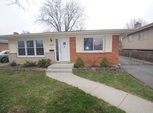 8933 Oak Park Ave, Morton Grove, IL 60053