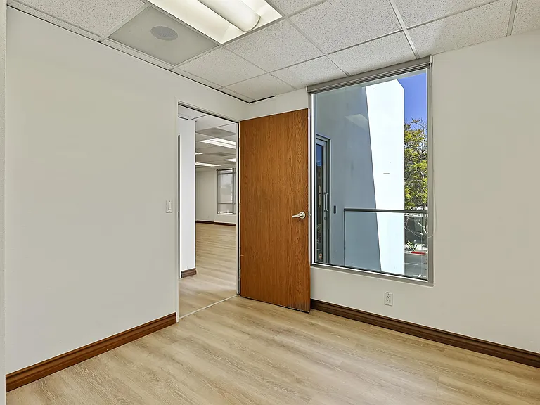 3430 5th Ave #3 — Photo 5