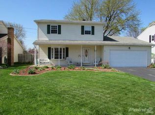 462 Eagle Point Rd, Rossford, OH 43460