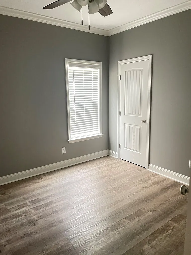 3 bed, 2.0 bath, 1361 sqft, $1,975 — Photo 3