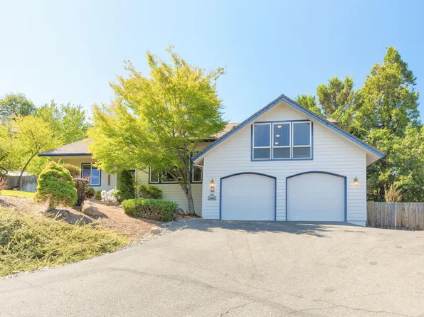 1946 NW Crown St, Grants Pass, OR 97526