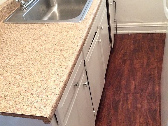 3rd image of 1324 Edanola Ave APT 7