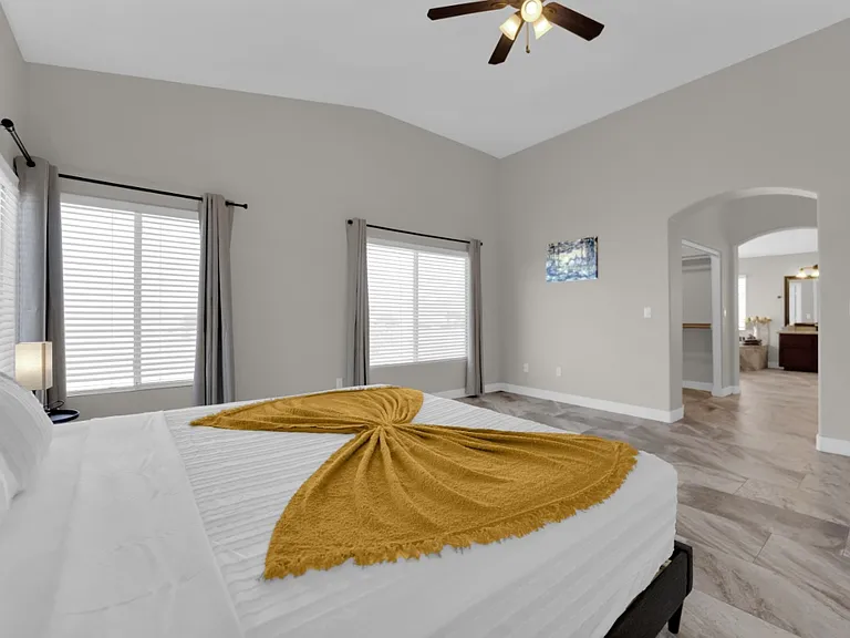 8944 Campanella St — Photo 32