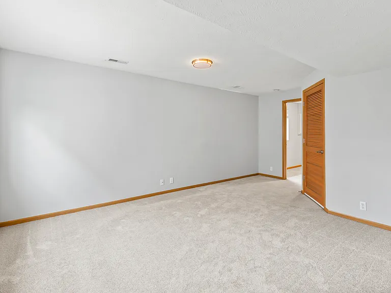 3814 N 173rd Ave — Photo 25