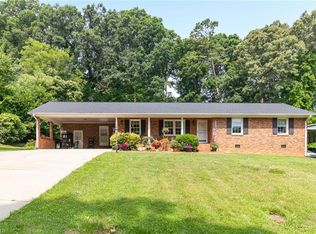1019 Ingram Dr, Asheboro, NC 27203