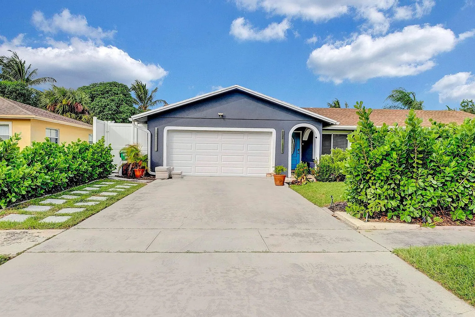 3 bed, 2.0 bath, 1578 sqft, $5,000 — Photo 1