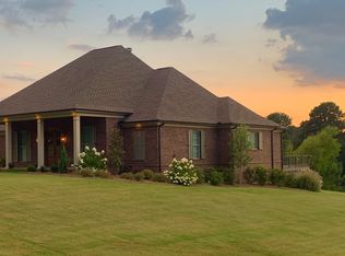 108 Downing St, Oxford, MS 38655