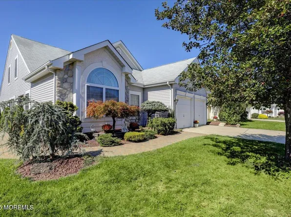 70 Baltusrol Drive, Jackson, NJ 08527