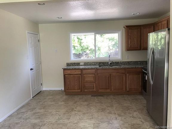 3rd image of 5621 E 67th Pl