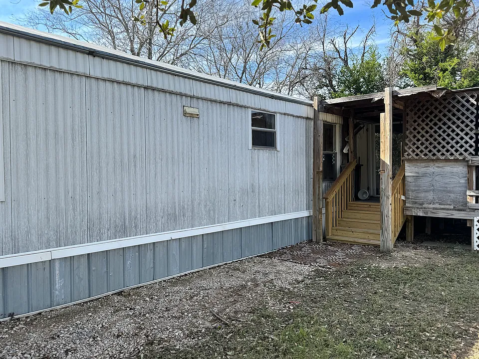 17310 State Highway 16 S
