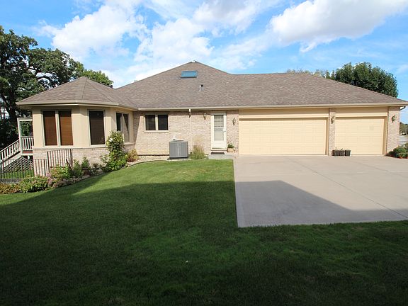 2nd image of 122 Augusta Dr