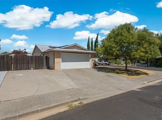 300 Ponderosa Dr, Vacaville, CA 95687