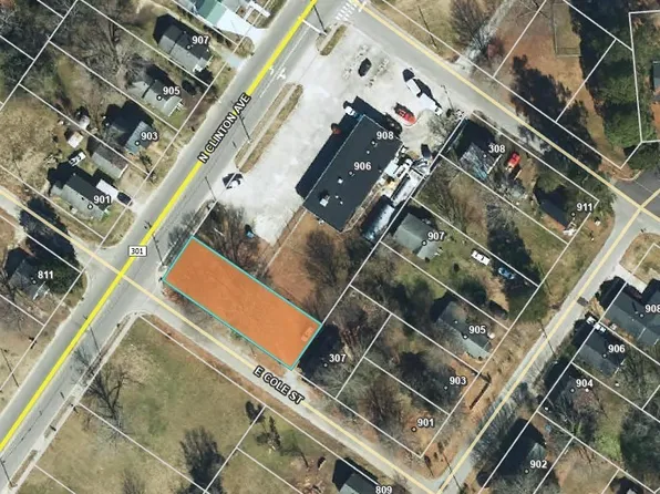 305 E Cole St, Dunn, NC 28334