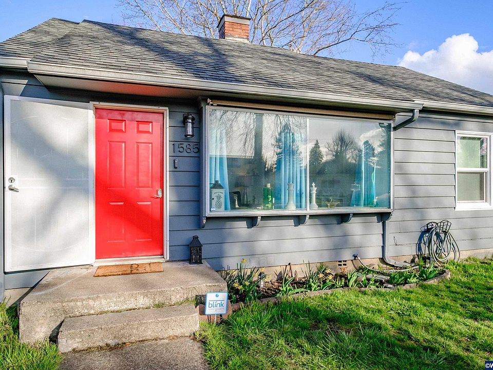 1st image of 1585 Park Dr