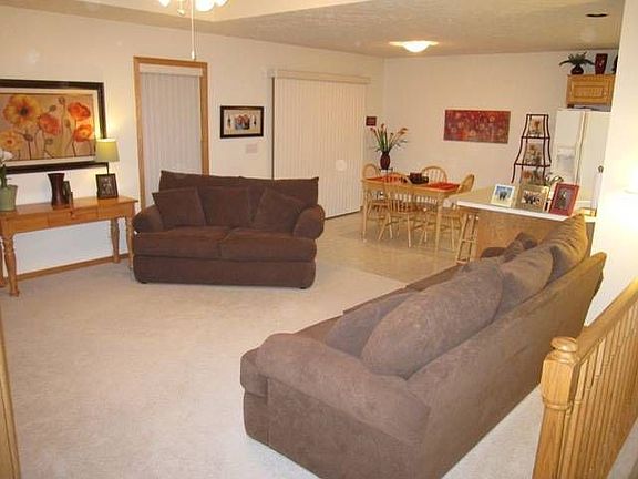 3rd image of 9110 S Glenview Dr