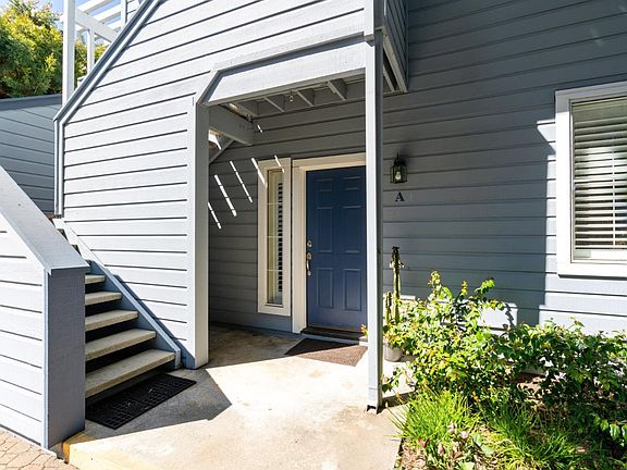 2nd image of 445 Cork Harbour Cir APT A