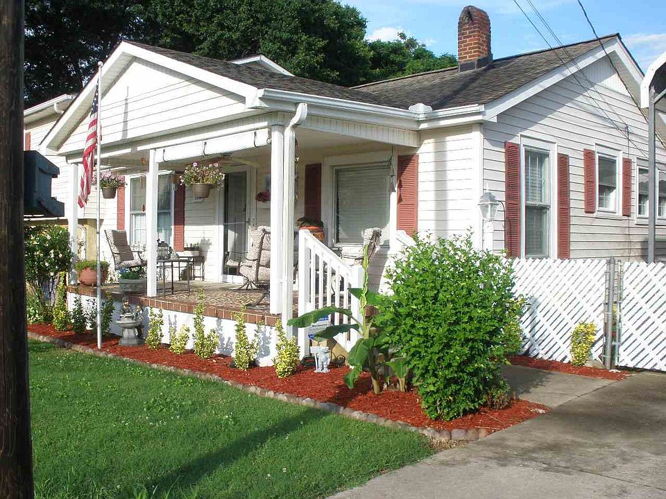1st image of 192 Laurel St