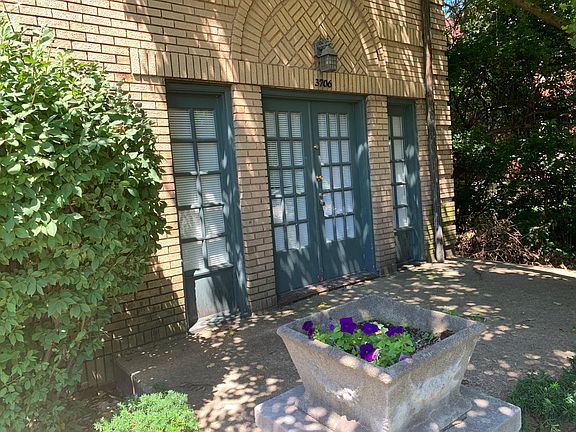 3rd image of 3706 N Pennsylvania St