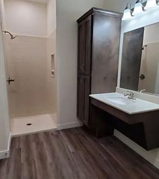 715 Lake Shore Dr NE #106 — Photo 24