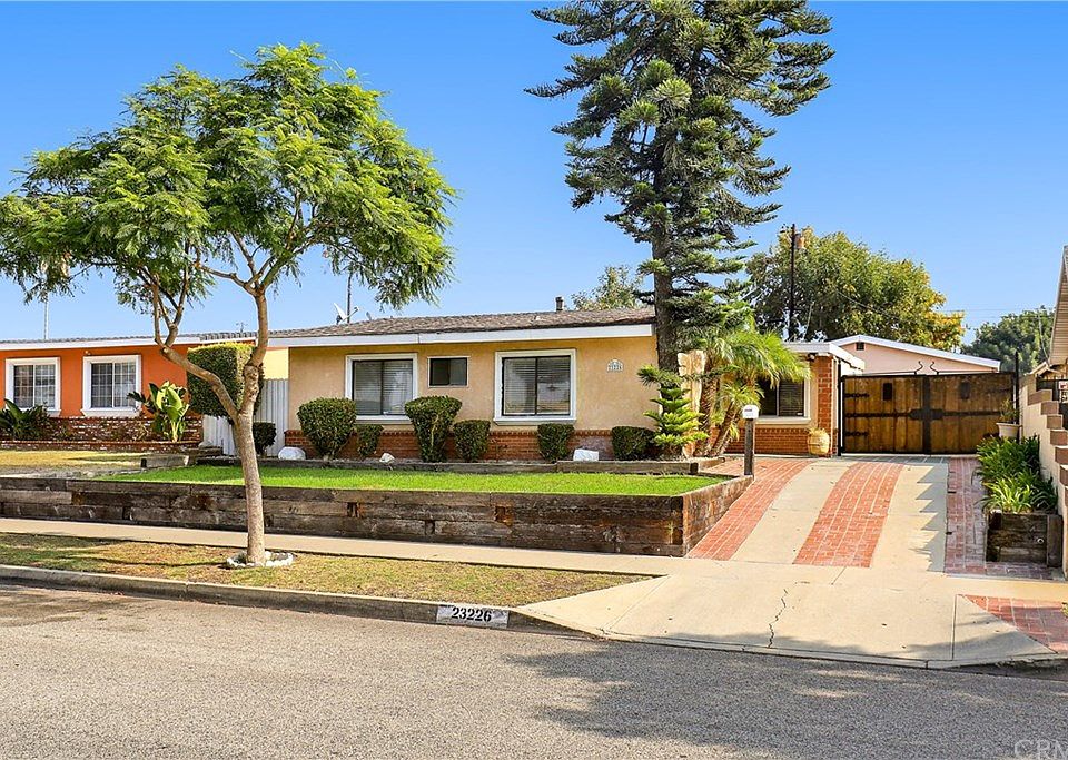1st image of 23226 Figueroa St