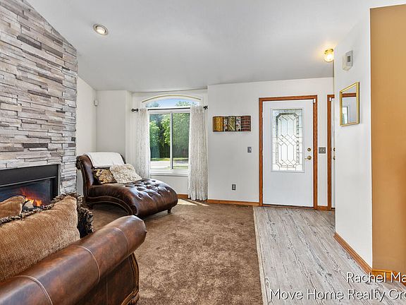 3rd image of 3828 Giddings Ave SE