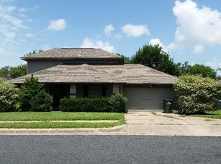 16410 Lone Wolf Dr, Leander, TX 78641