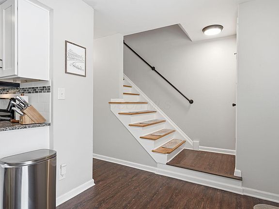 3rd image of 2574 Scioto View Ln #G