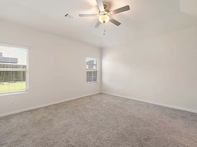 148 Lisa Ln — Photo 15