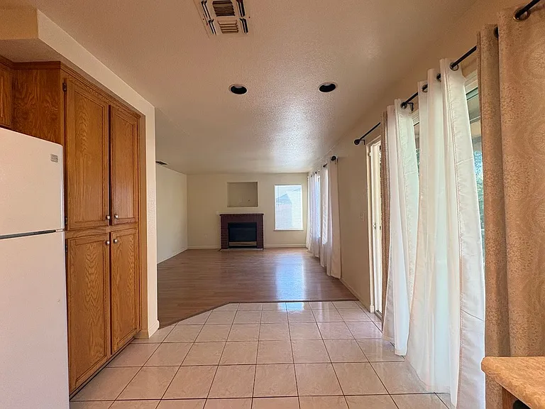 4003 Ews Woods Blvd — Photo 12