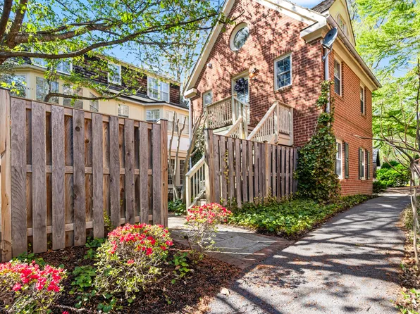116 Kent Square Rd, Gaithersburg, MD 20878