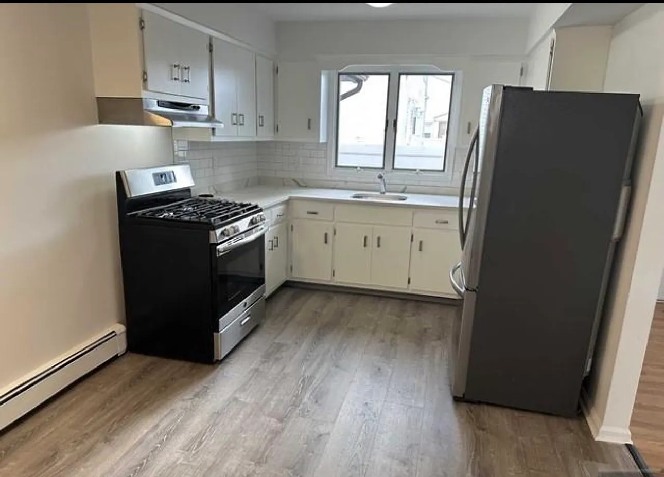 2 bed, 860 sqft, $2,500 — Photo 4