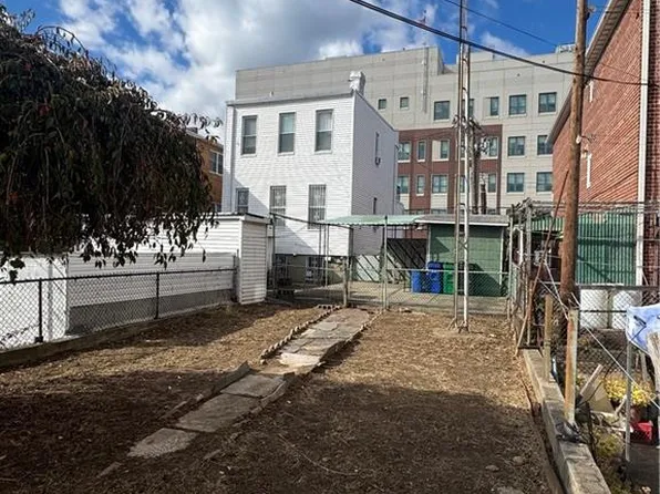 6311 13th Avenue image 2 of 4