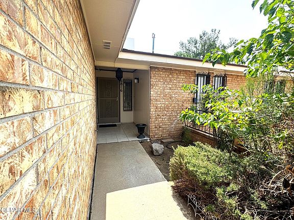 3rd image of 6816 Villa Hermosa Dr