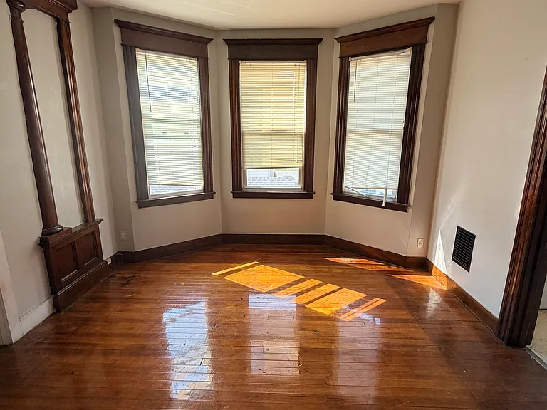 72 Peck Ave #2 — Photo 4