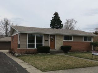 419 E Hilton Ave, Addison, IL 60101