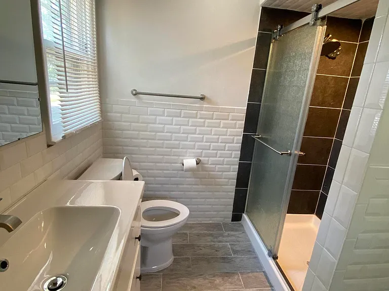 275 Garfield Ave — Photo 12