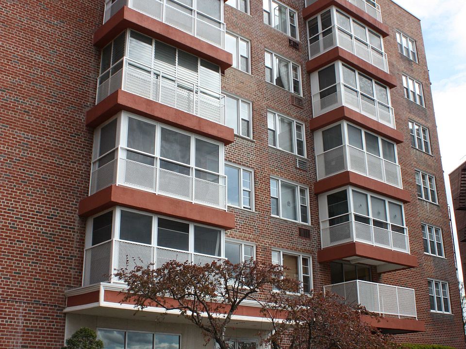 1st image of 2 Salisbury Pt APT 2B